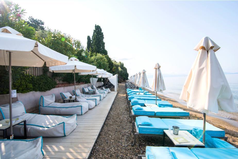 Six Keys Hotel Afissos Bagian luar foto